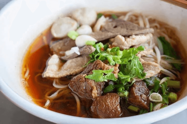 Mixed Beef Noodles with Red Soup Normal Size