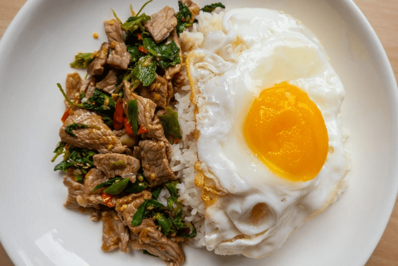 Stir-Fried Sliced Beef with Basil Normal Size
